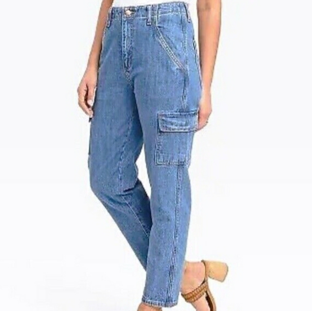 SPRING SALE**Like new Women's Blue Jeans